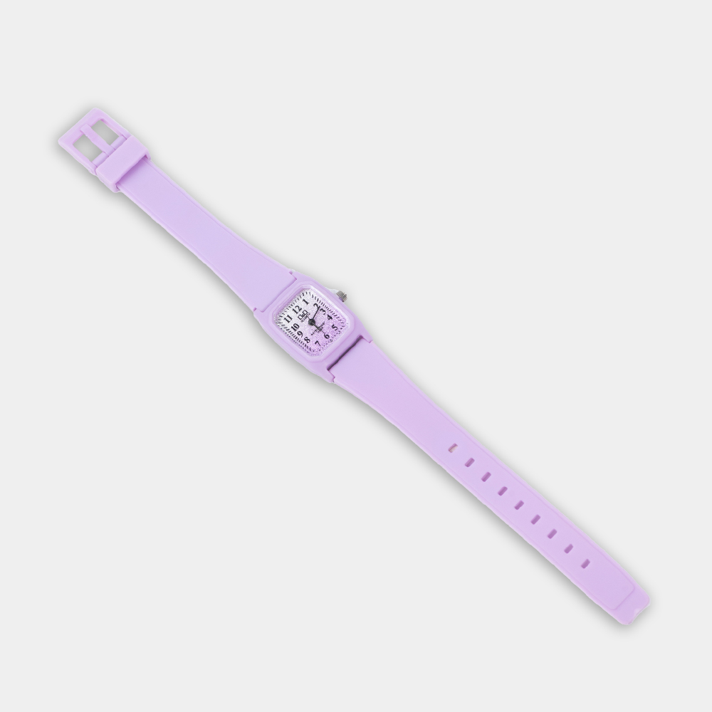 Key Features: Bright purple design for a fun and stylish look Square dial with bold, easy-to-read numbers Comfortable, durable silicone strap Quartz movement for precise timekeeping Water-resistant for everyday use Ideal for birthdays, school gifts, or special occasions